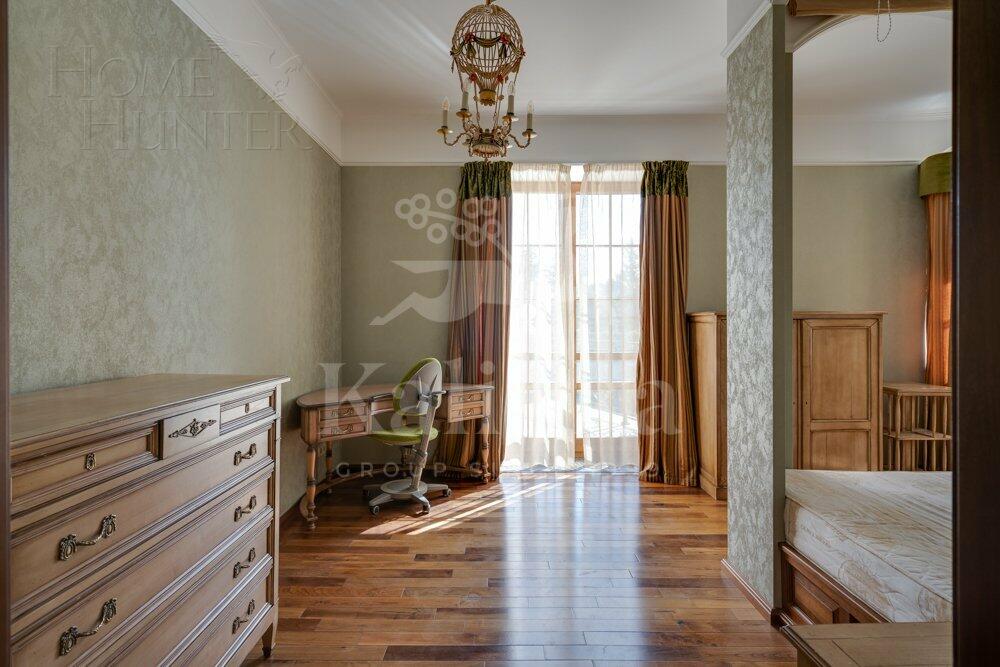 2-этажный коттедж 1 400 м² с отделкой