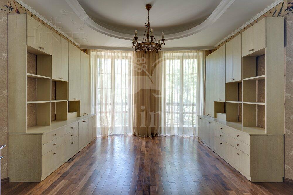 2-этажный коттедж 1 400 м² с отделкой