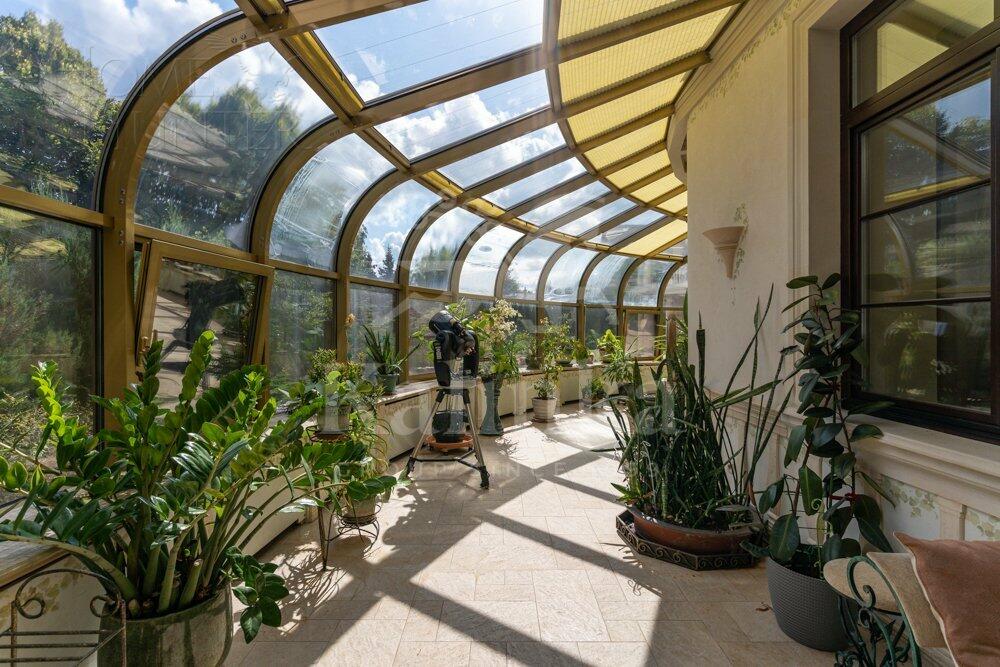 2-этажный коттедж 1 400 м² с отделкой