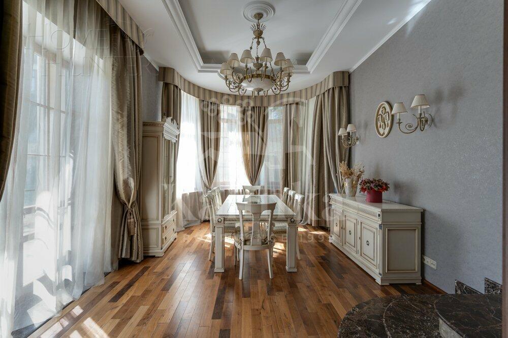 2-этажный коттедж 1 400 м² с отделкой