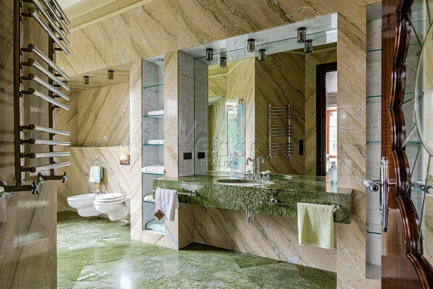 2-этажный коттедж 1 400 м² с отделкой