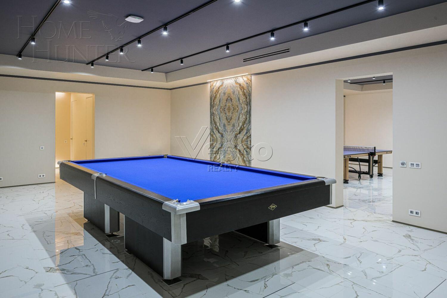 2-этажный коттедж 1 500 м² с отделкой