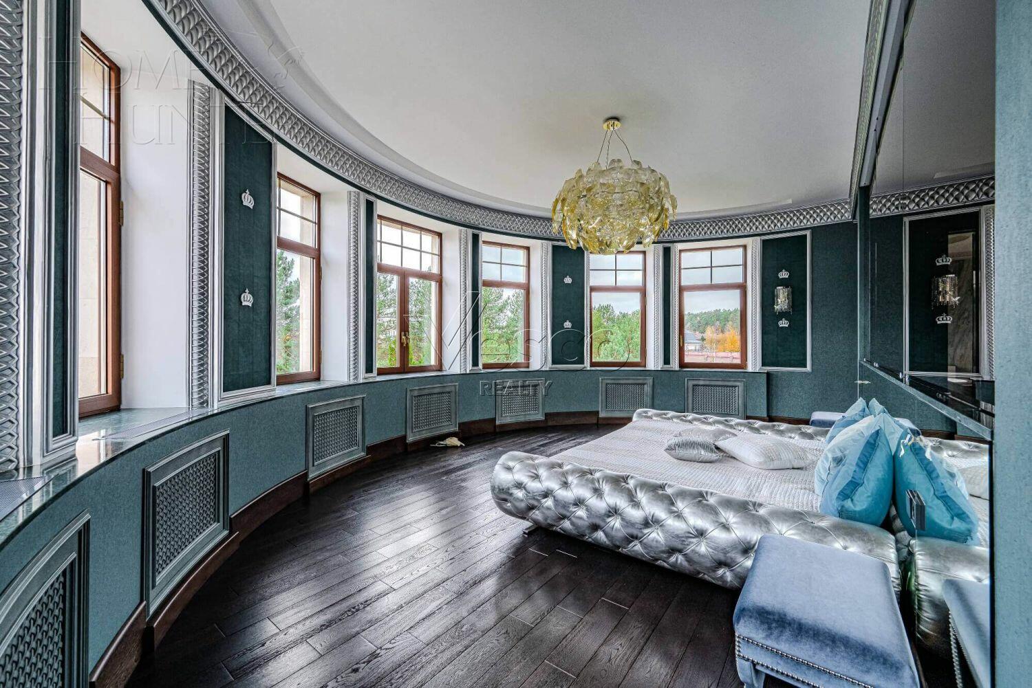 2-этажный коттедж 1 400 м² с отделкой