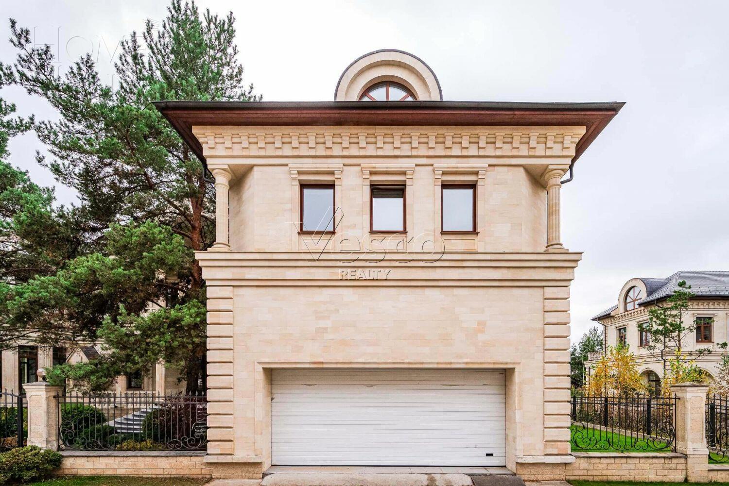 2-этажный коттедж 1 400 м² с отделкой