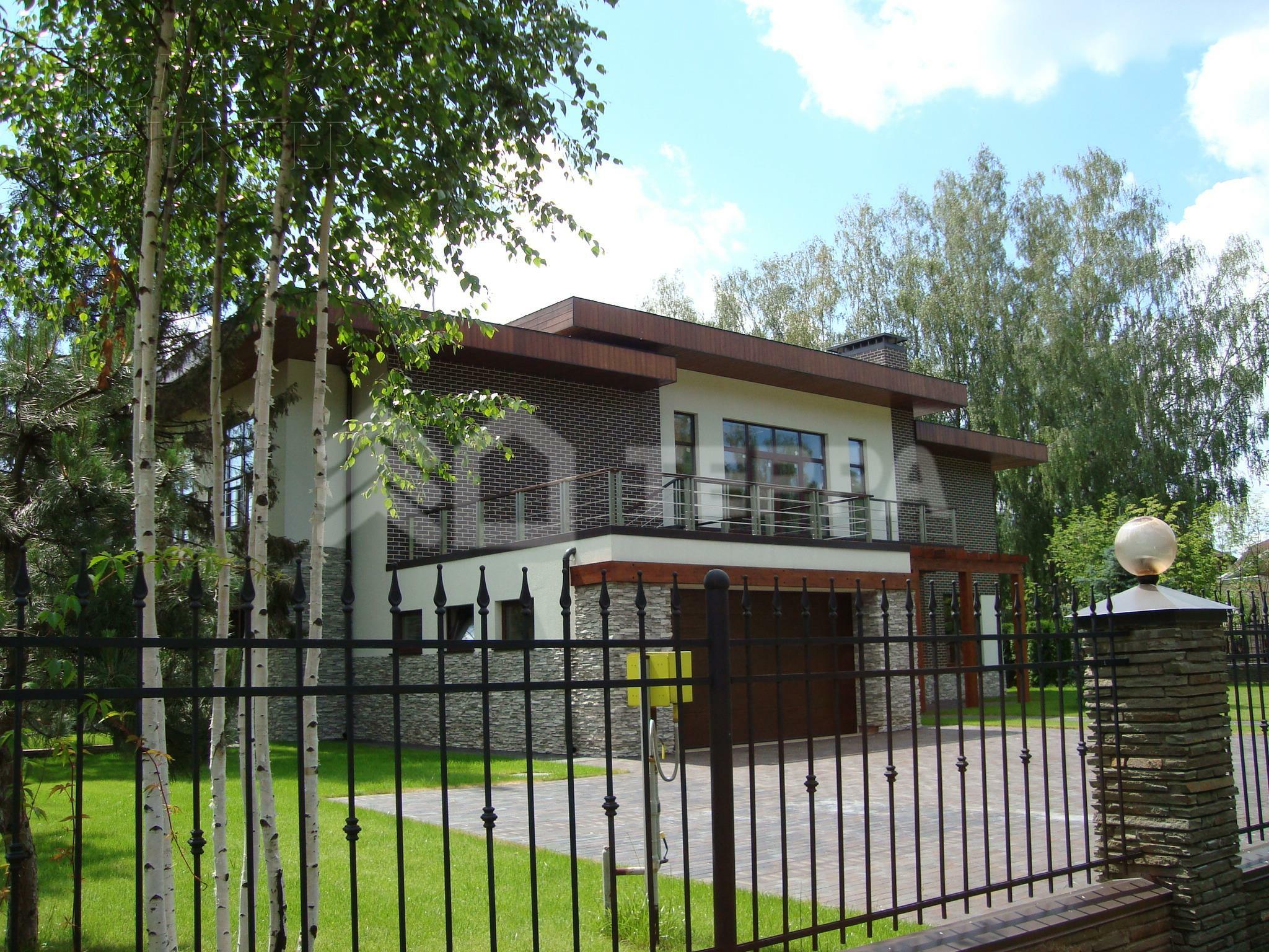 2-этажный коттедж 650 м² без отделки