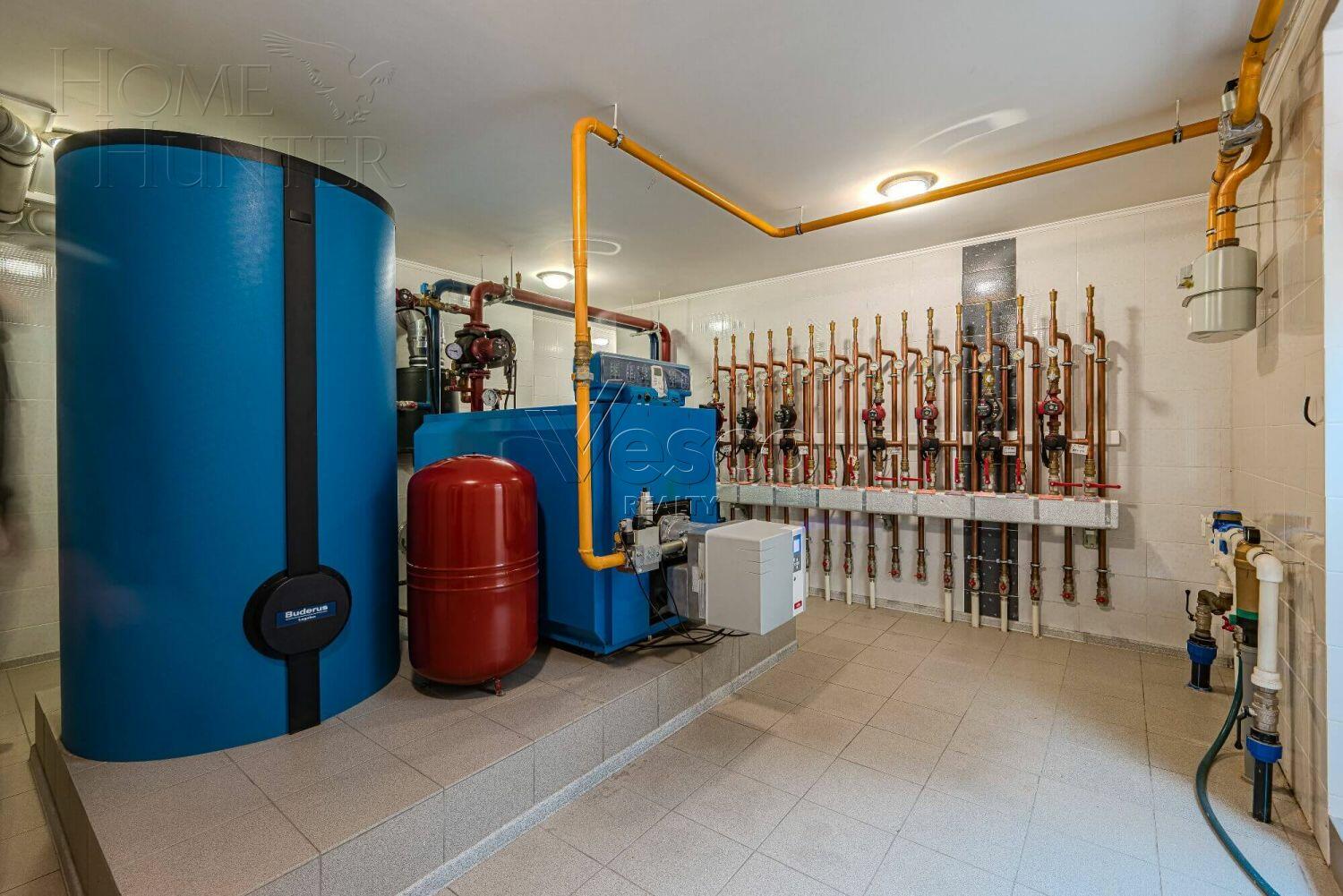 2-этажный коттедж 1 400 м² с отделкой