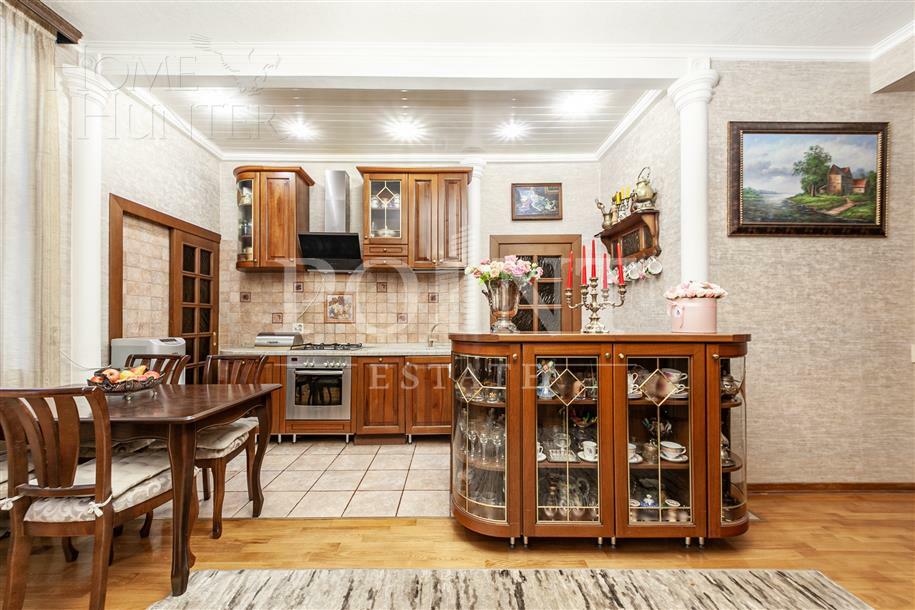 5-КОМН. КВАРТИРА С ОТДЕЛКОЙ 179.2 М² НА 4 ЭТАЖЕ