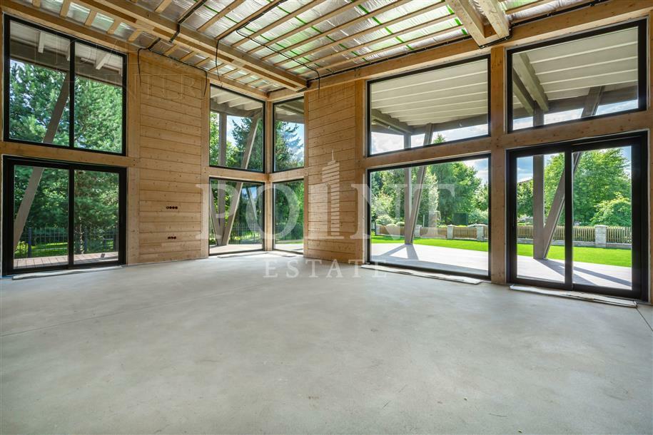 2-этажный коттедж 500 м² без отделки