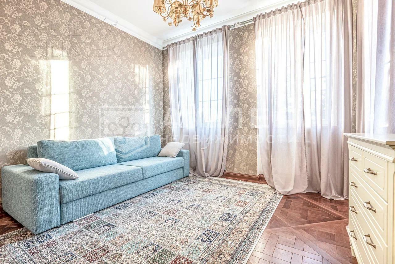 2-этажный коттедж 450 м² с отделкой