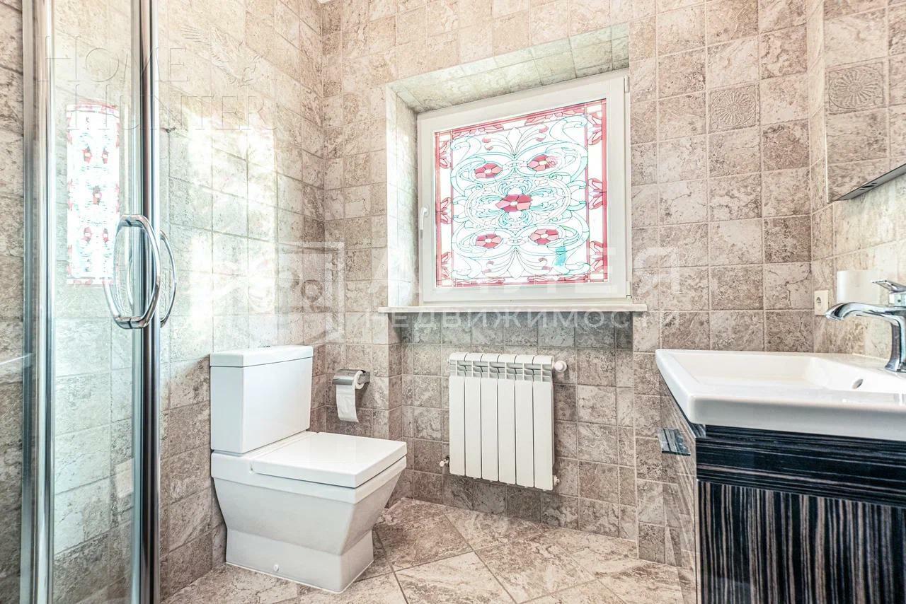 2-этажный коттедж 450 м² с отделкой