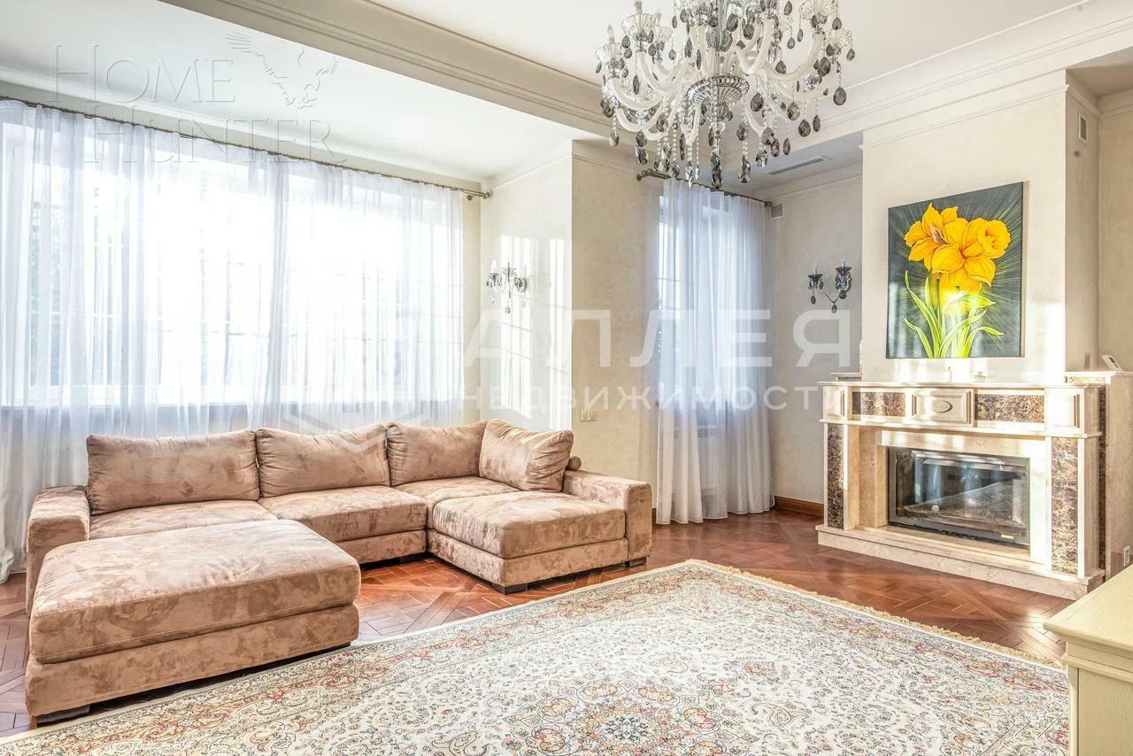 2-этажный коттедж 450 м² с отделкой