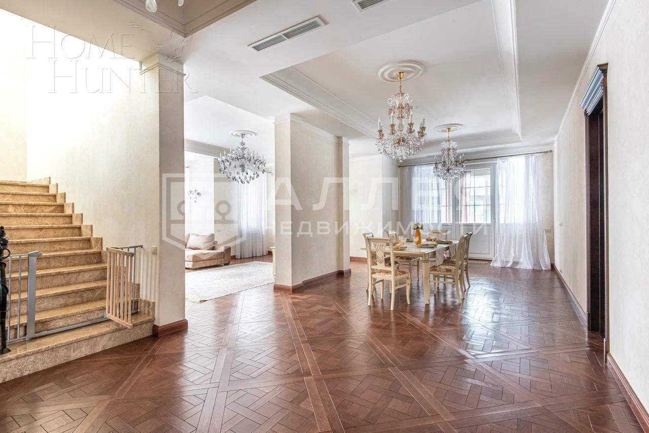 2-этажный коттедж 450 м² с отделкой