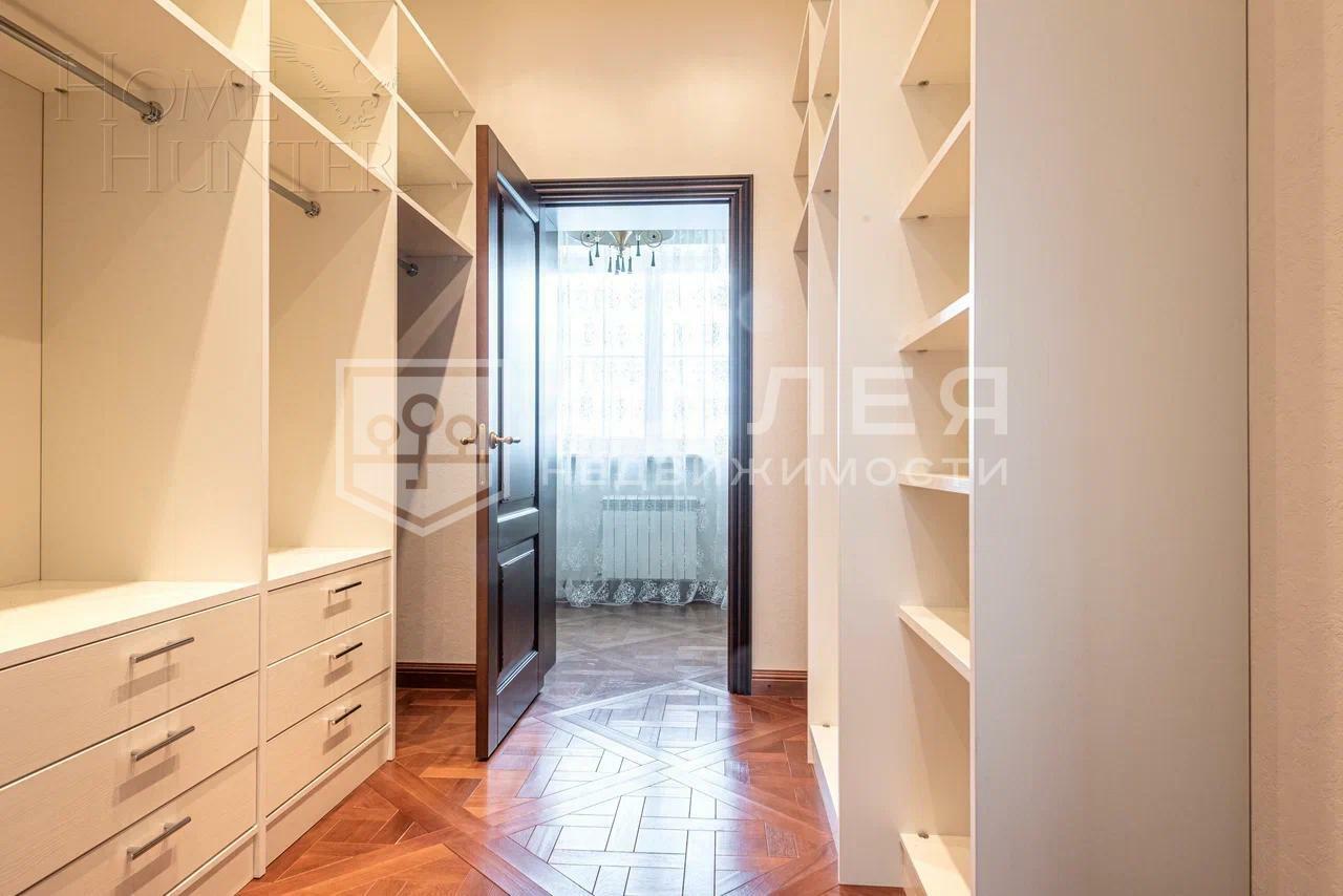 2-этажный коттедж 450 м² с отделкой