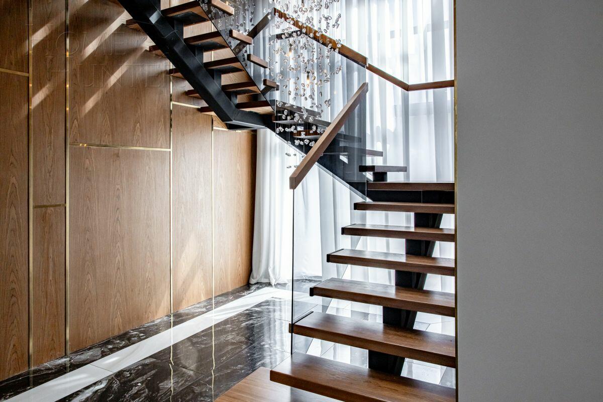 2-этажный коттедж 995 м² с отделкой