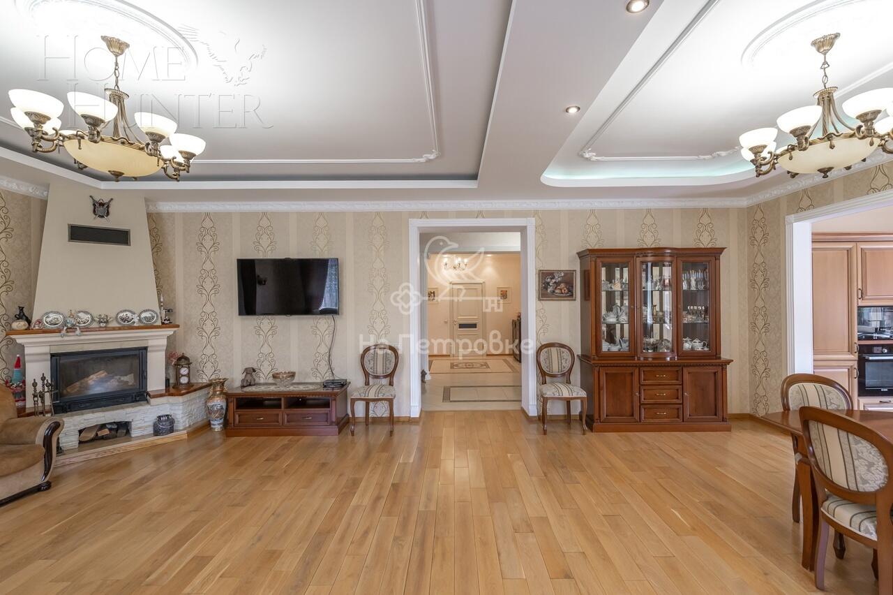 3-этажный коттедж 422 м² с отделкой