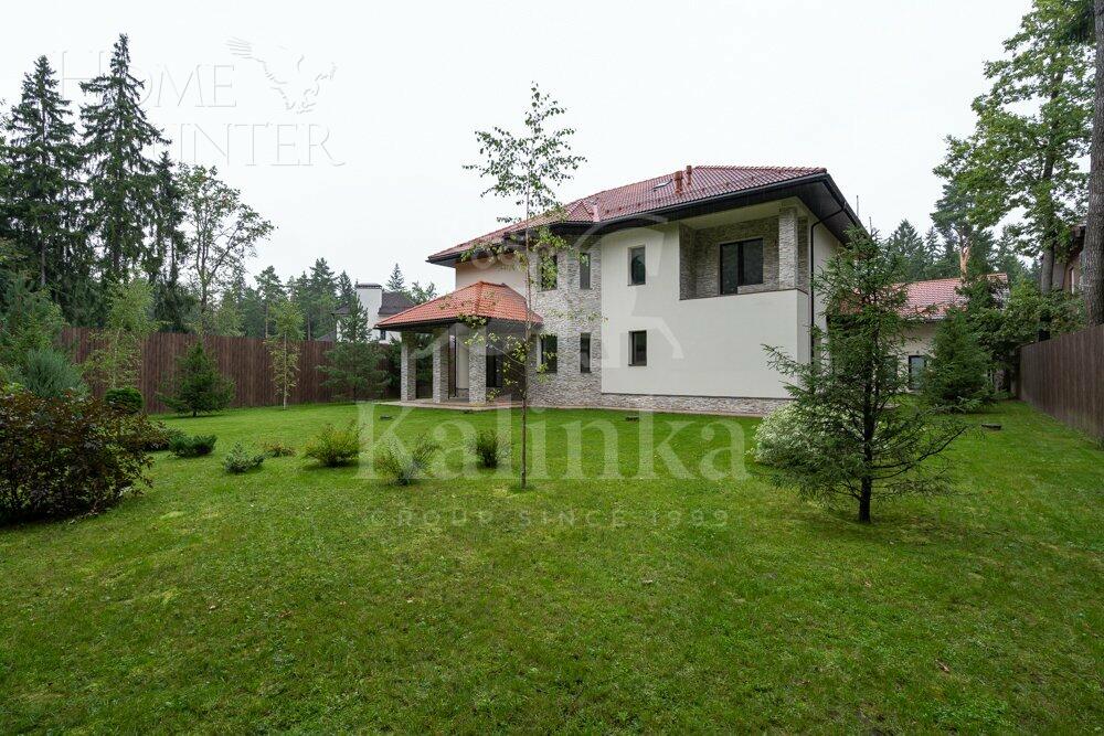 2-этажный коттедж 440 м² без отделки