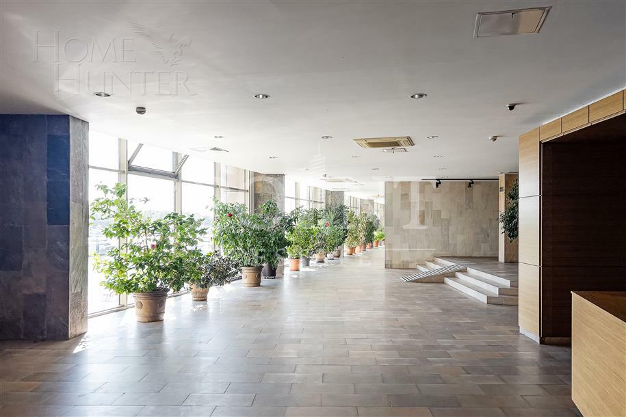 7-КОМН. КВАРТИРА С ОТДЕЛКОЙ 330 М² НА 2 ЭТАЖЕ