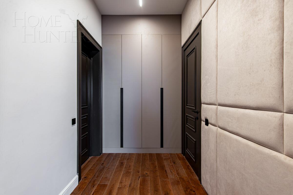 2-этажный коттедж 995 м² с отделкой