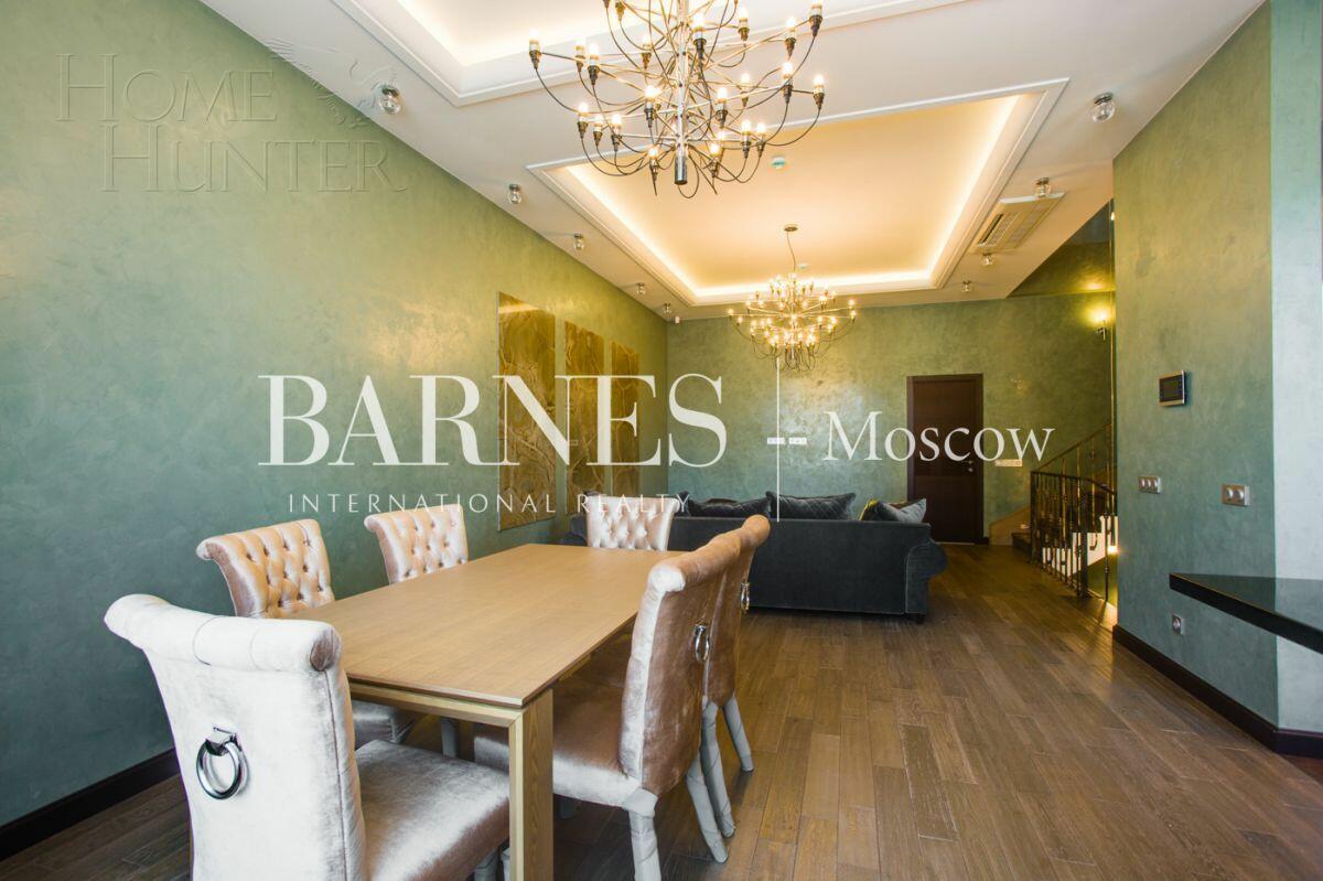 2-этажный таунхаус 213 м² с отделкой