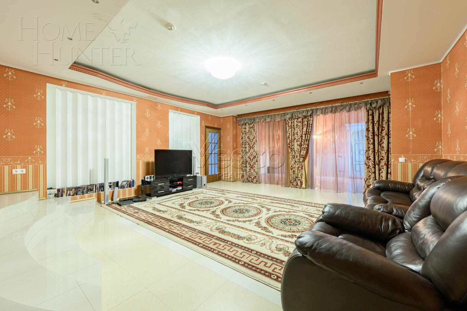 2-этажный коттедж 1 250 м² с отделкой