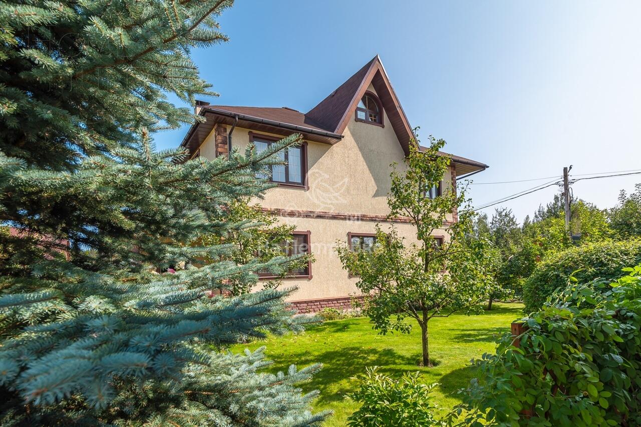 3-этажный коттедж 422 м² с отделкой