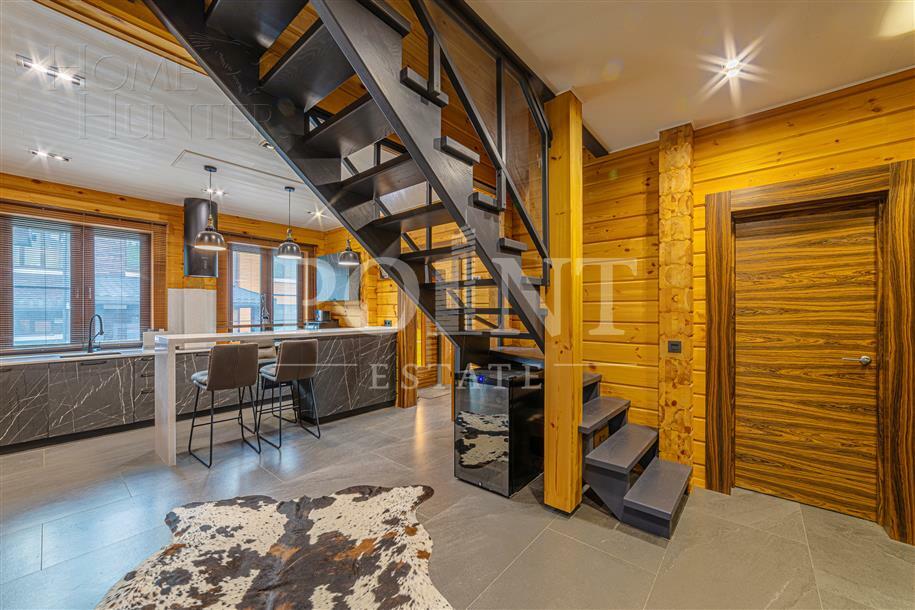 2-этажный коттедж 703 м² без отделки