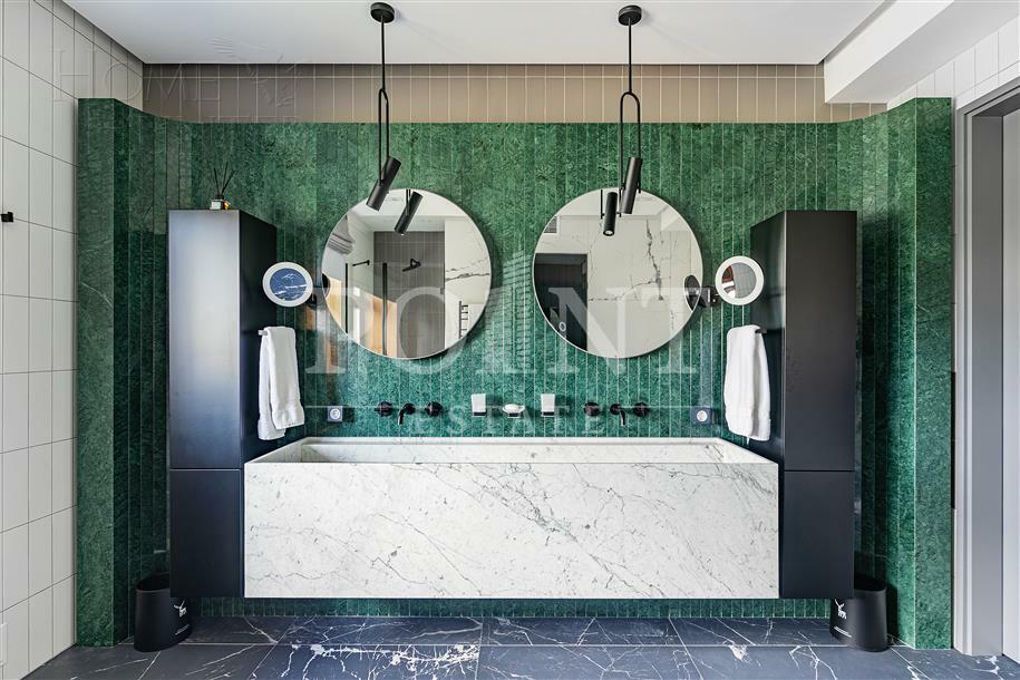 2-этажный коттедж 1 000 м² с отделкой