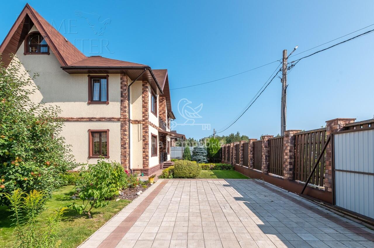 3-этажный коттедж 422 м² с отделкой