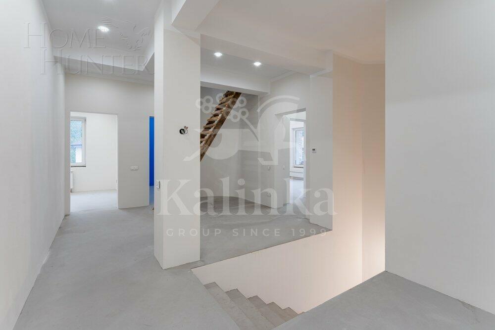 2-этажный коттедж 440 м² без отделки