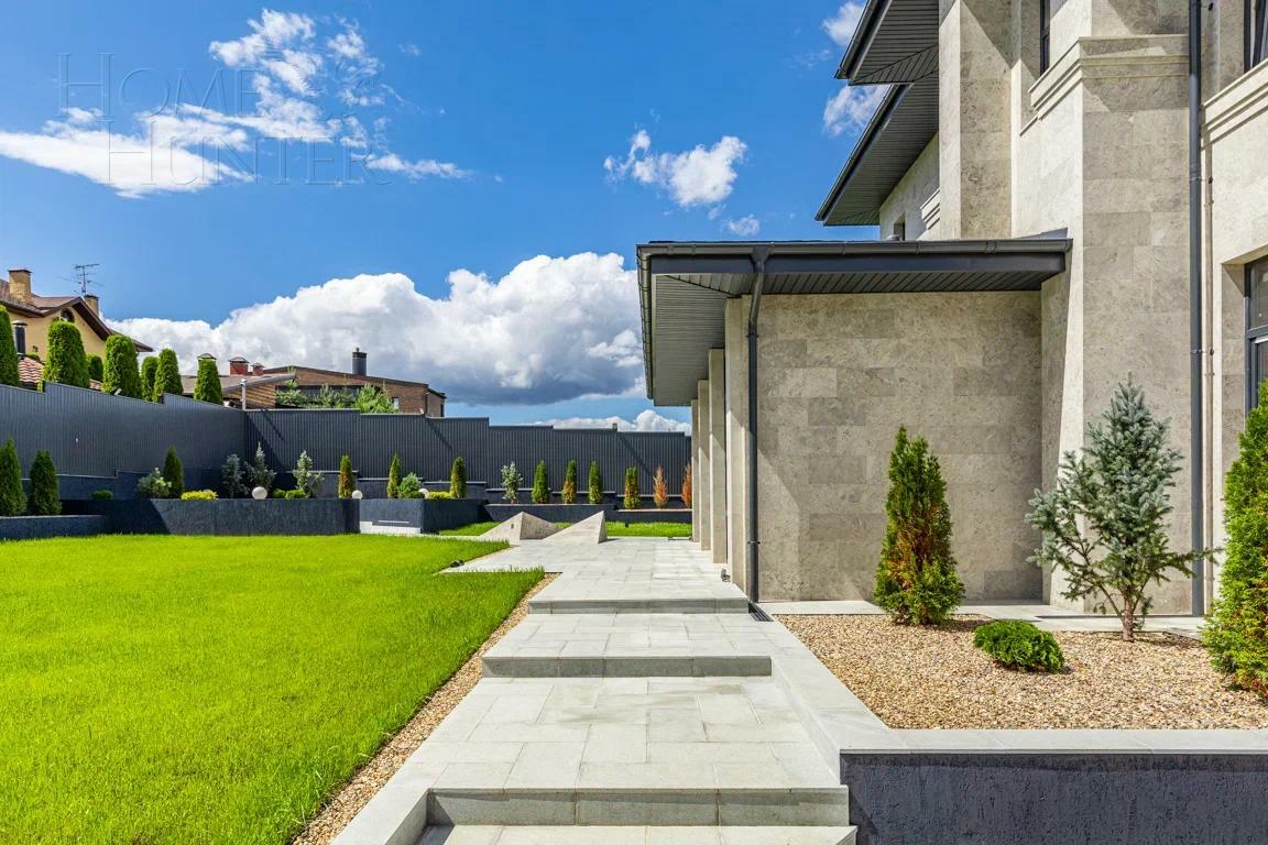 2-этажный коттедж 460 м² без отделки