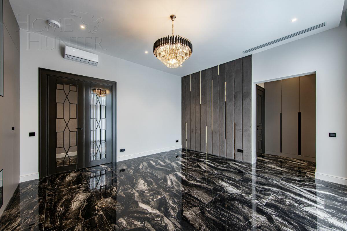 2-этажный коттедж 995 м² с отделкой