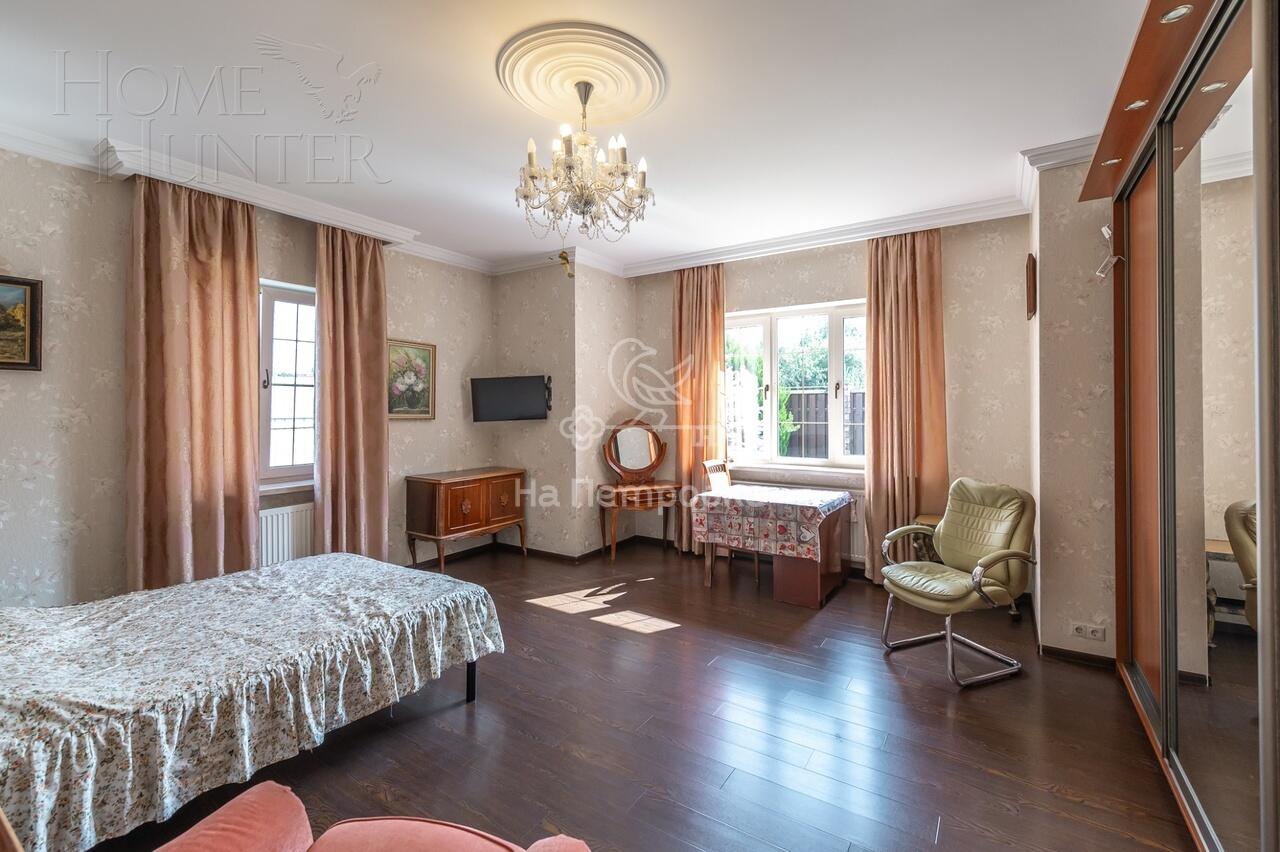 3-этажный коттедж 422 м² с отделкой