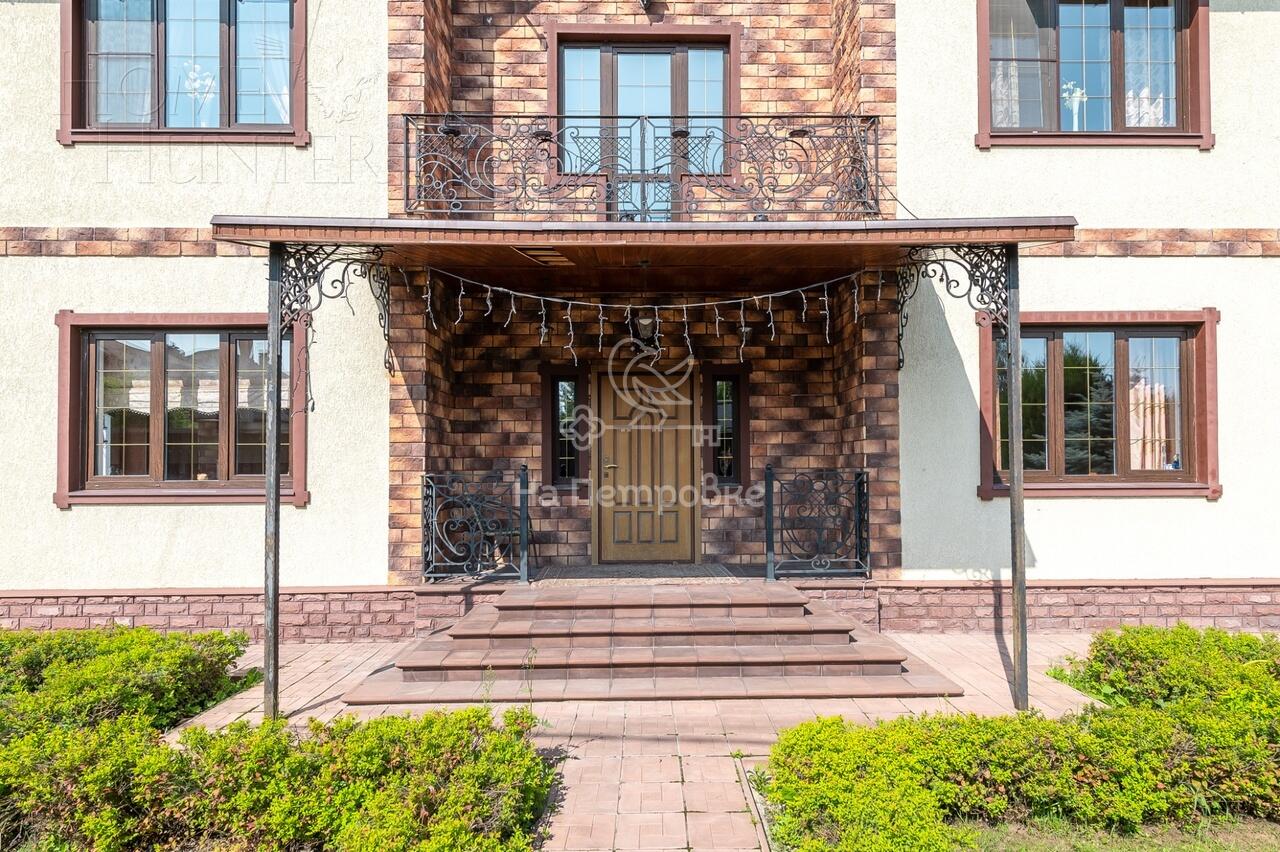 3-этажный коттедж 422 м² с отделкой