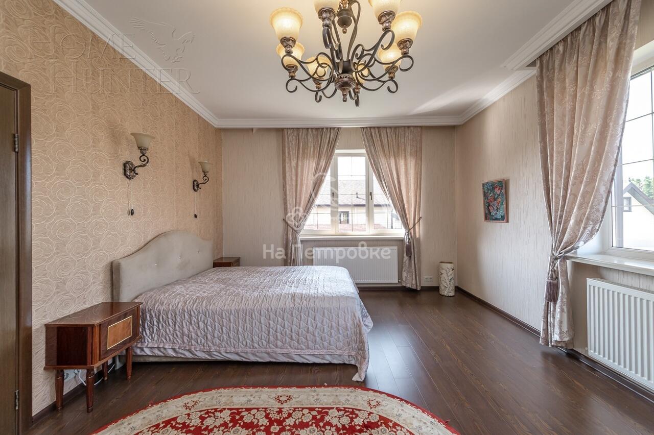 3-этажный коттедж 422 м² с отделкой