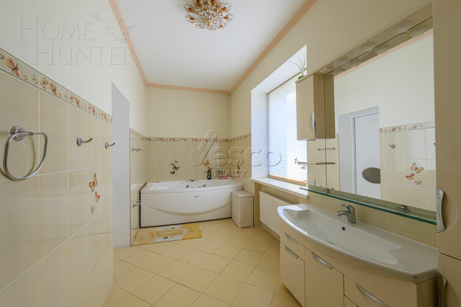 2-этажный коттедж 1 250 м² с отделкой