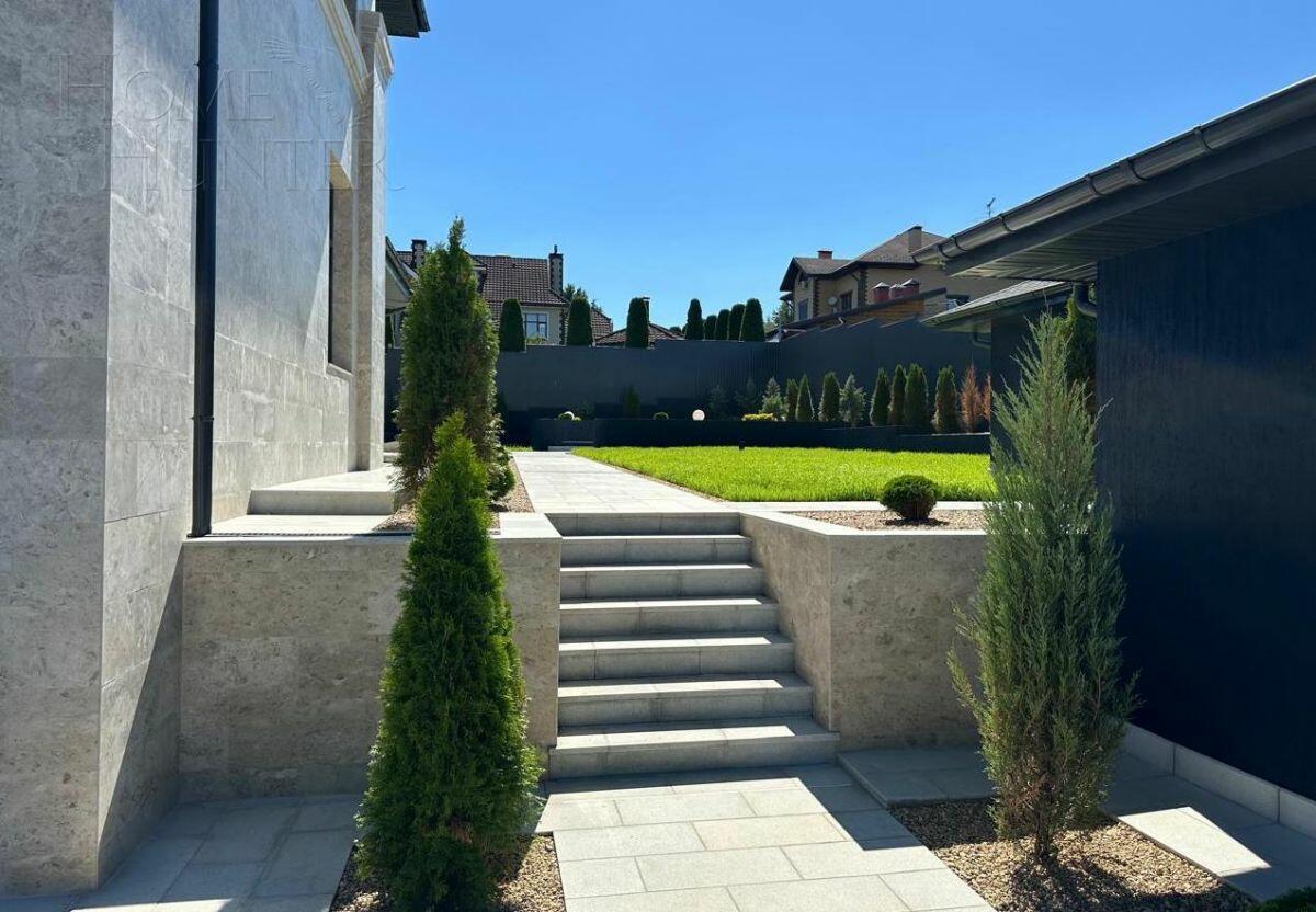 2-этажный коттедж 460 м² без отделки