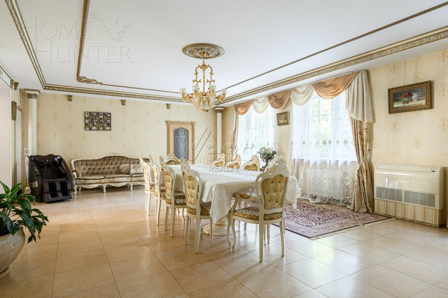 2-этажный коттедж 1 250 м² с отделкой