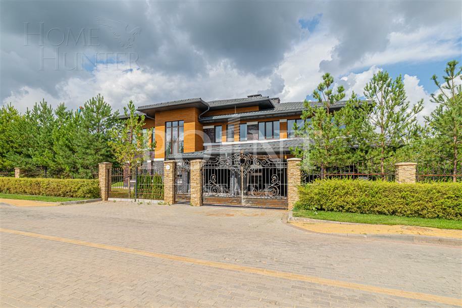 2-этажный коттедж 703 м² без отделки