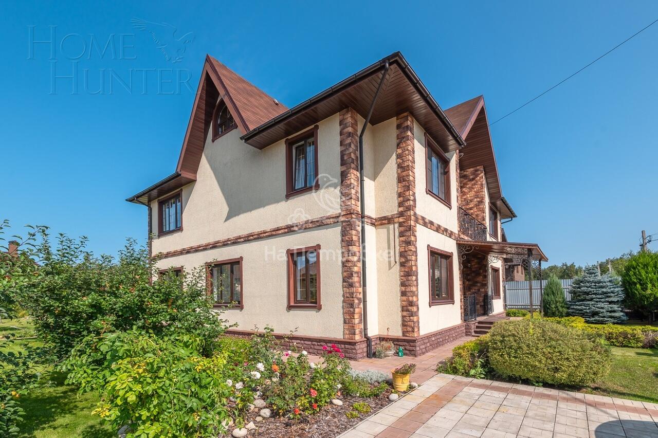 3-этажный коттедж 422 м² с отделкой