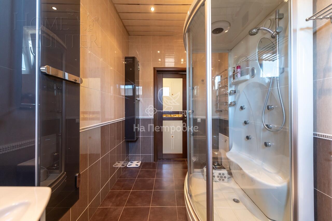 3-этажный коттедж 422 м² с отделкой