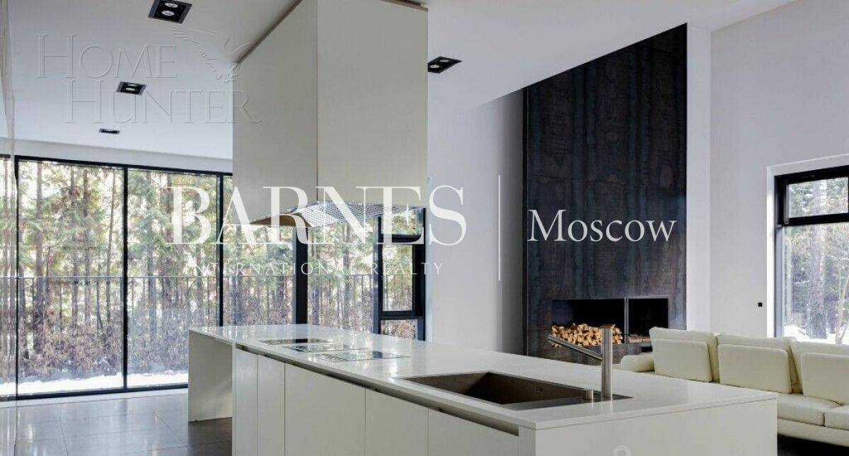 2-этажный коттедж 2 500 м² с отделкой