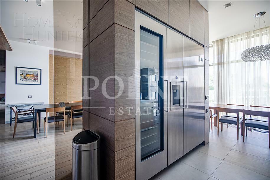 7-КОМН. КВАРТИРА С ОТДЕЛКОЙ 330 М² НА 2 ЭТАЖЕ