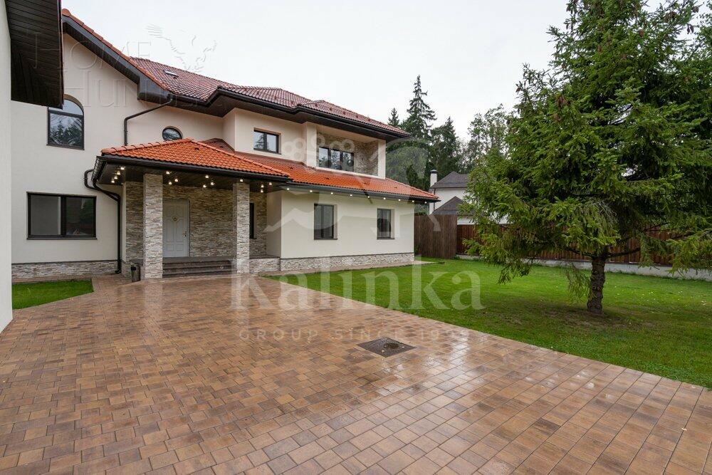 2-этажный коттедж 440 м² без отделки