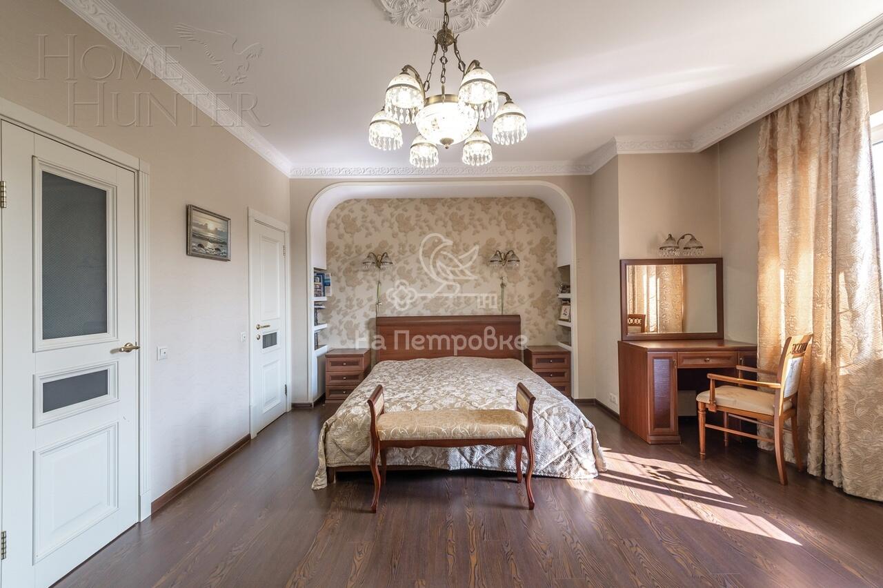 3-этажный коттедж 422 м² с отделкой