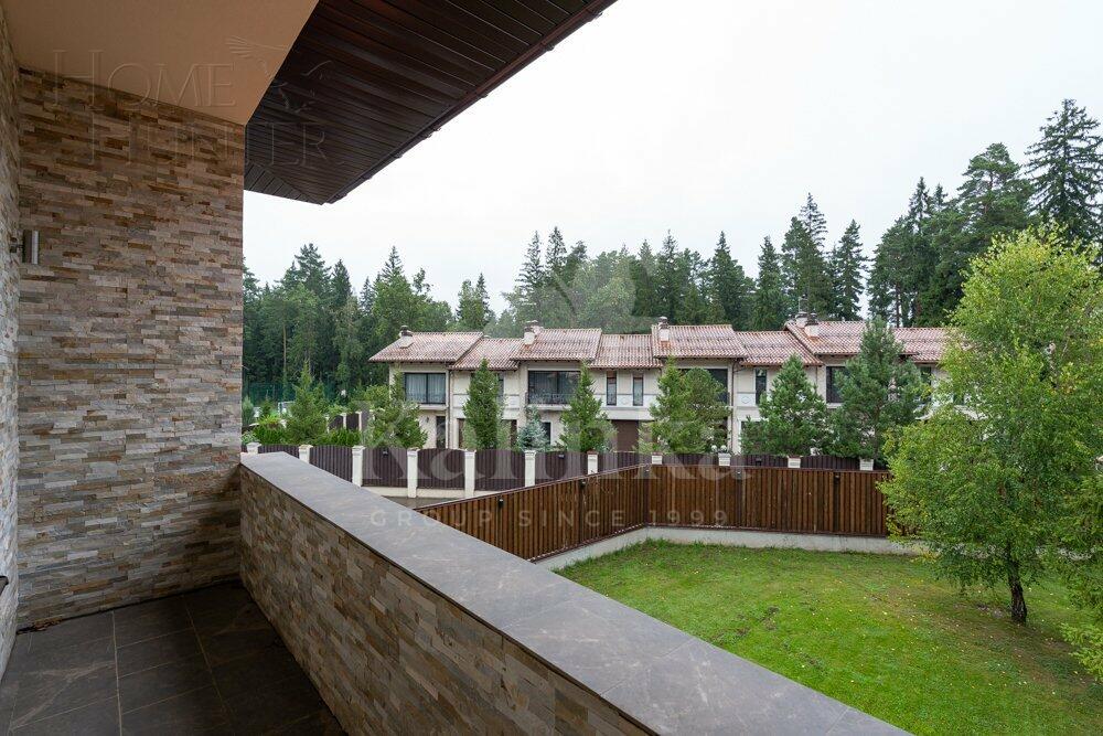 2-этажный коттедж 440 м² без отделки