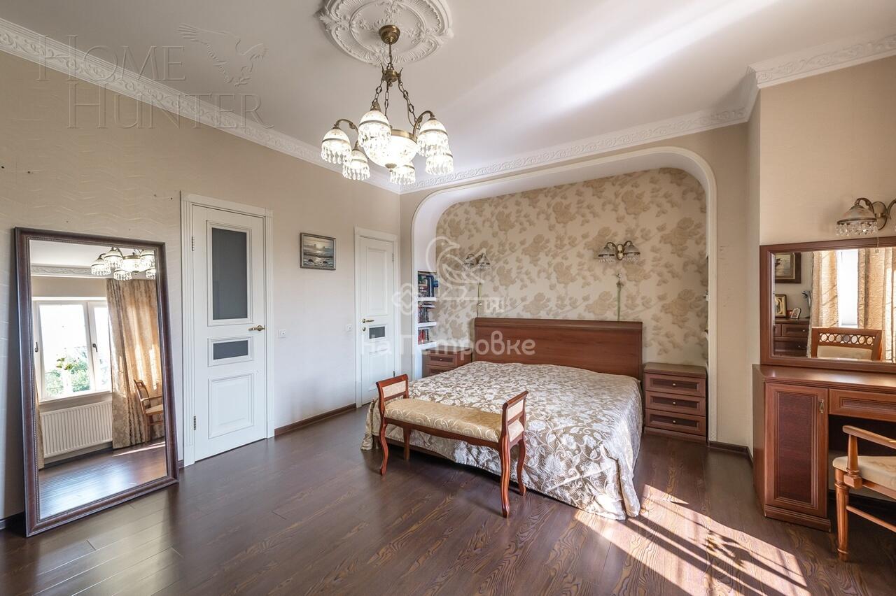 3-этажный коттедж 422 м² с отделкой