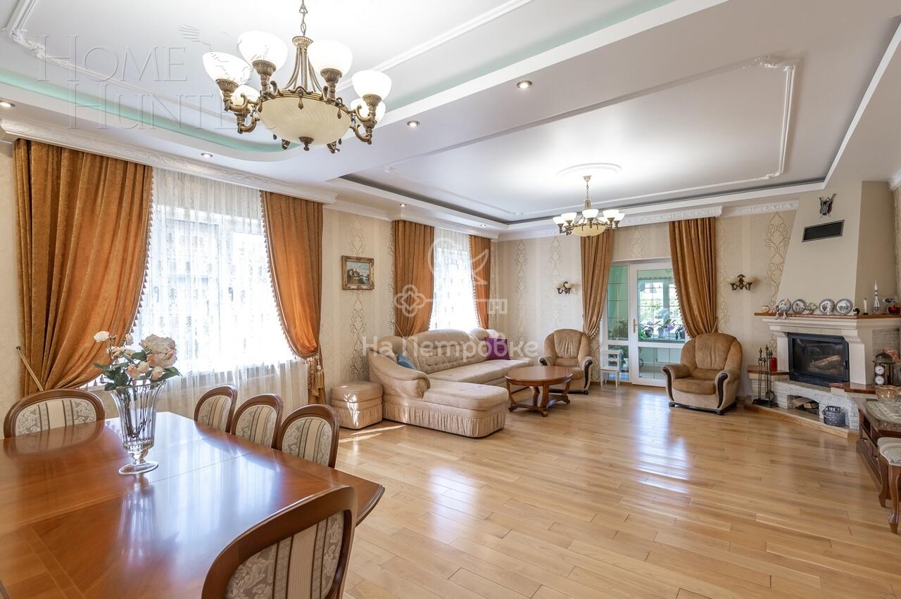 3-этажный коттедж 422 м² с отделкой