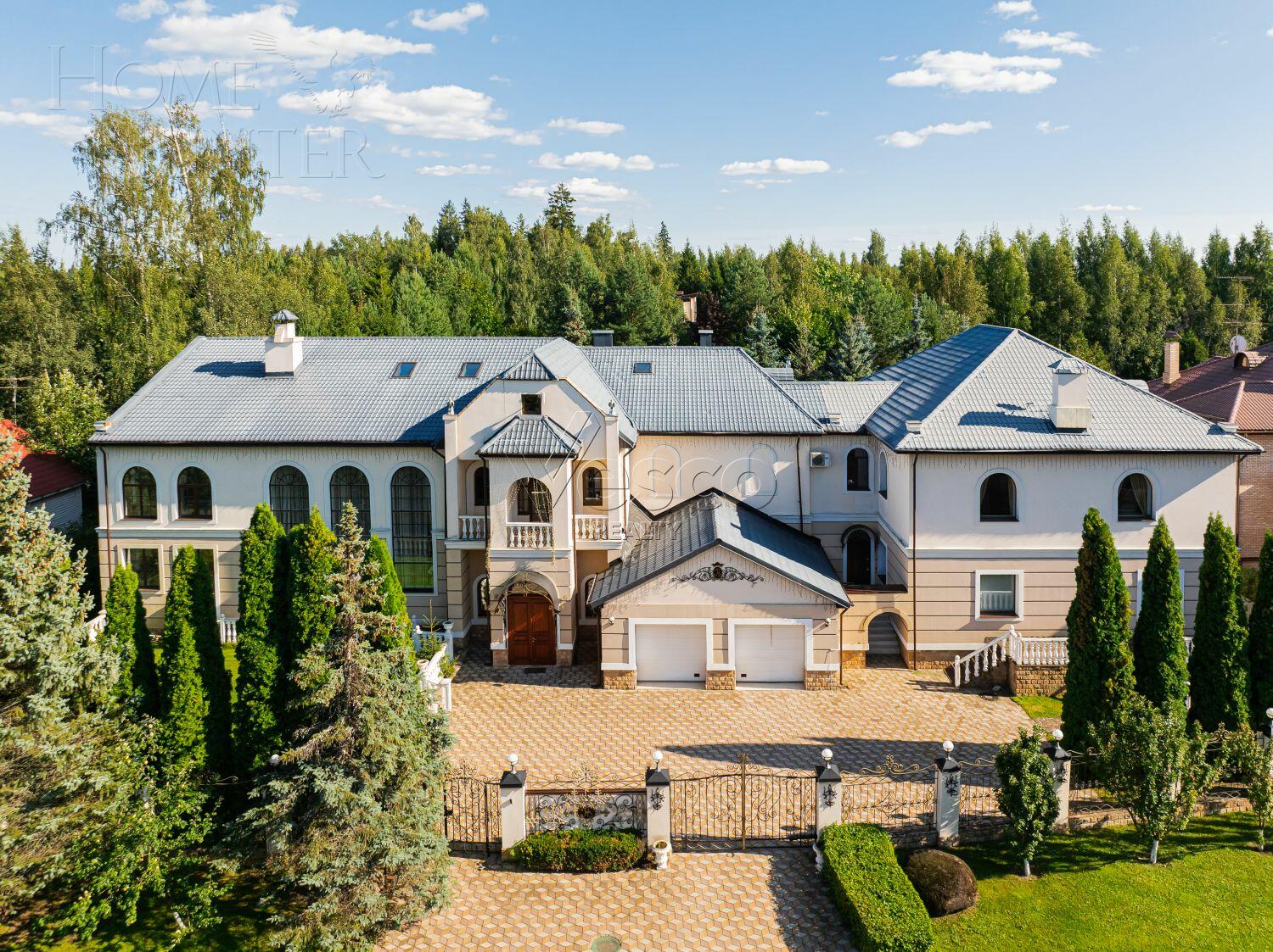 2-этажный коттедж 1 250 м² с отделкой