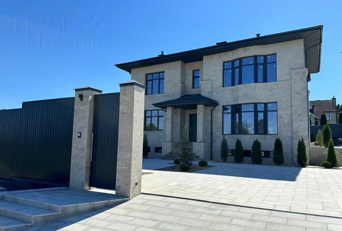 2-этажный коттедж 460 м² без отделки