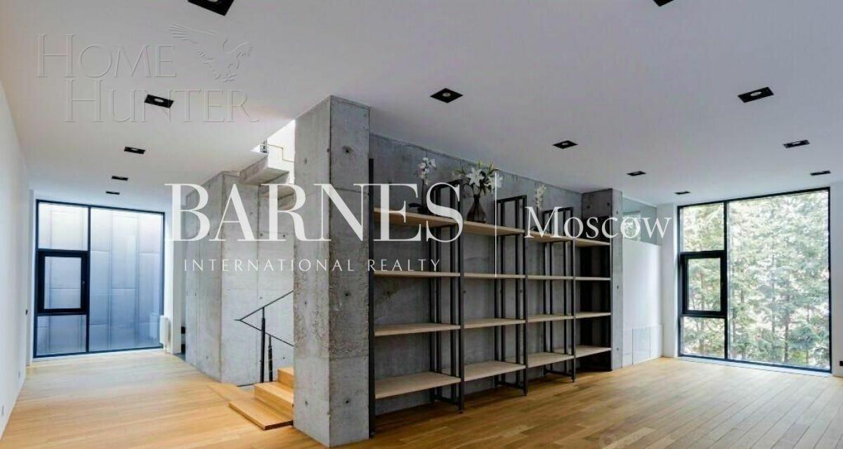 2-этажный коттедж 2 500 м² с отделкой